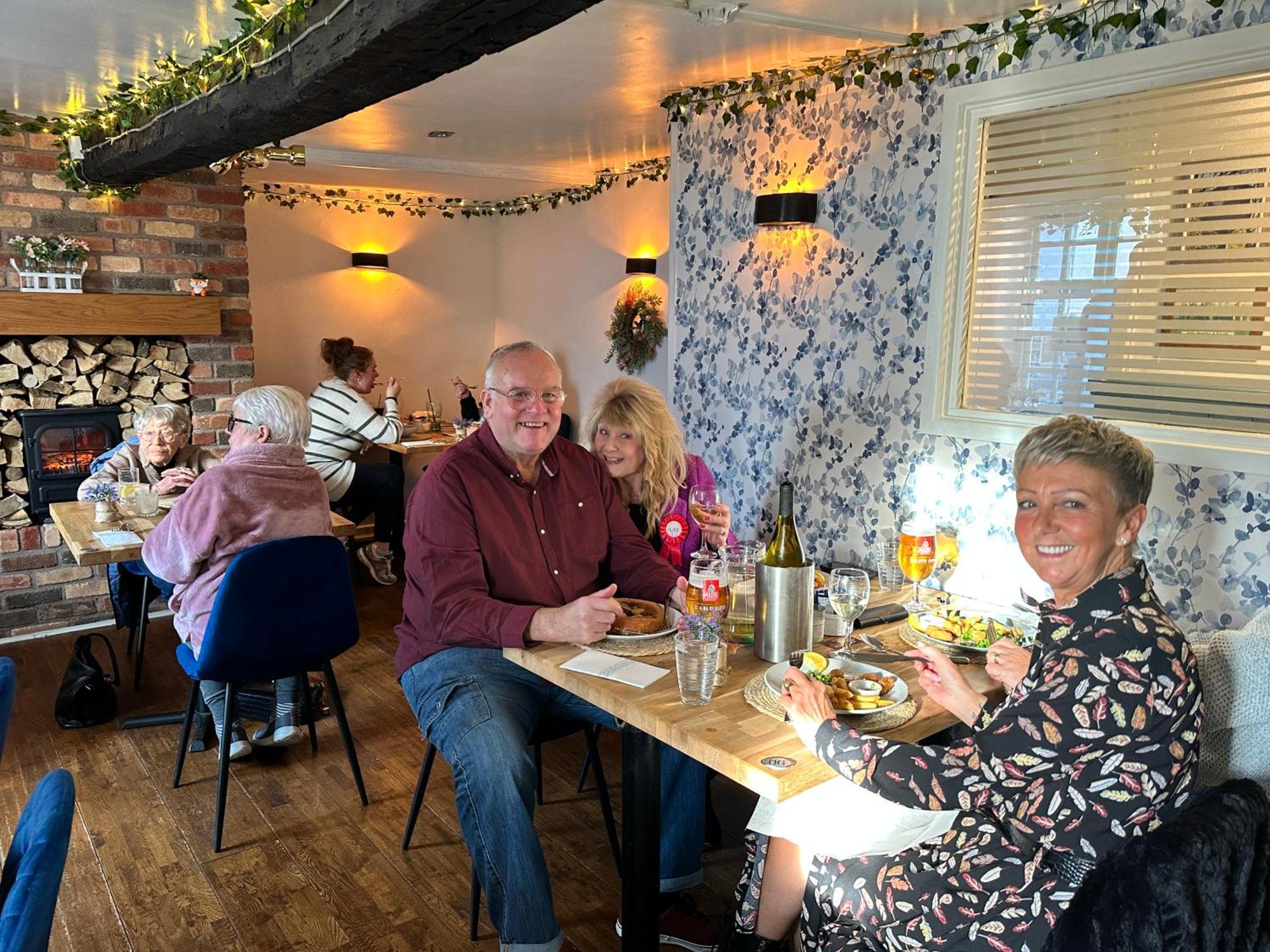 The Fox Inn, Wilbarston Bagian luar foto